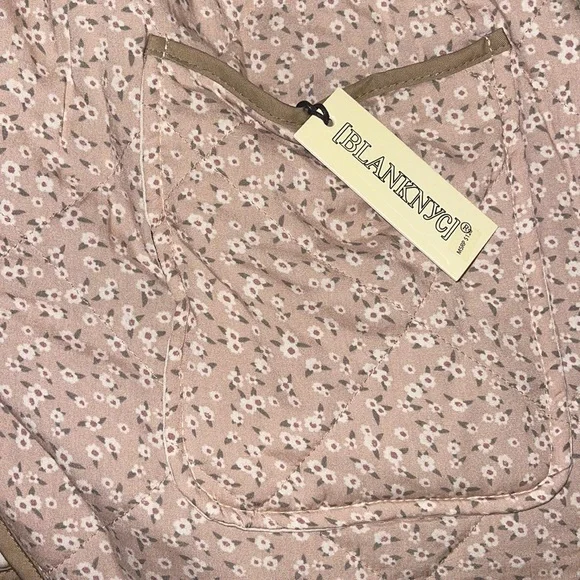 NEW BLANK NYC Reversible Quilted Puffy Cream/Pink Floral Print Button-up Jacket - Picture 10 of 13